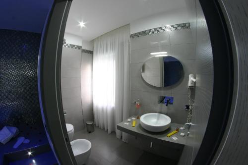 Hotel Luxor - image 4