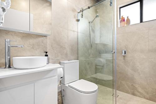 Comfortable Single Room in Convenient Belmore Location - Shared Bathroom in Marrickville
