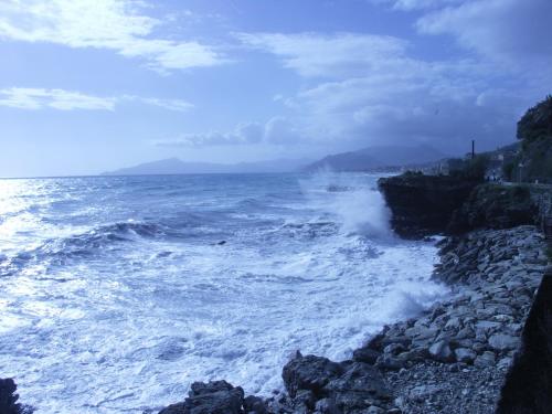  Appartamento fronte spiaggia in Cavi di Lavagna