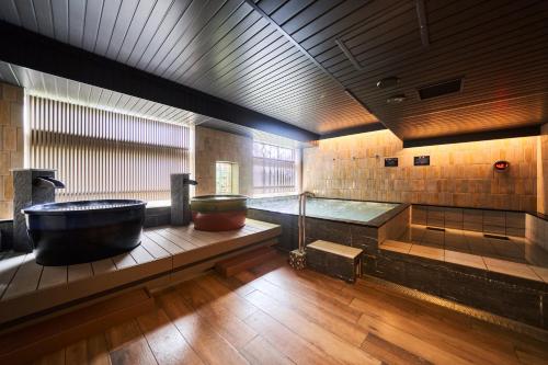 THE GLOBAL VIEW Nagasaki