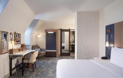 King Loft Suite
