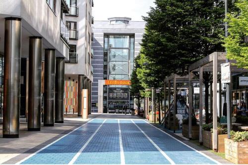 Central Leeds Dock Apt, Free Secure Parking! 2 bed, Leeds (Foto 8)