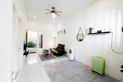 Exterior view of Sachi House - Homestay near IPB Dramaga Bogor