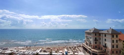 Hotel Europa & Concordia - 주변 명소