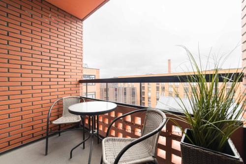 Rotermann Quarter Apartment with Rooftop Terrace & Panoramic View, Tallinn (Foto 10)
