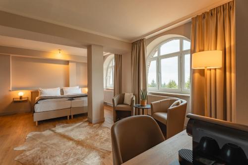 Naturhotel Sachsenbaude Oberwiesenthal - Indoor-Pool & Outdoor-Whirlpool in Oberwiesenthal