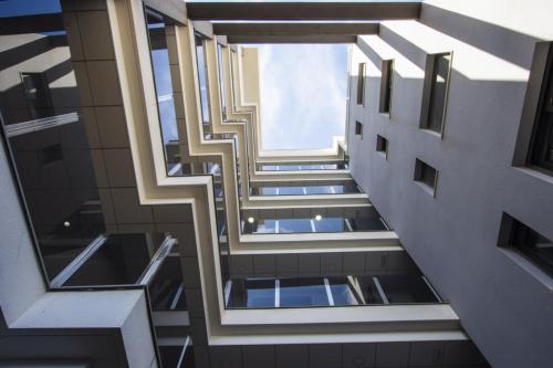 One-Bedroom Apartment image 9