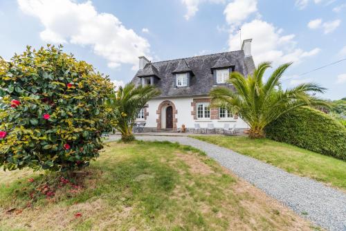 Dārzs, Kersouri - grande maison proche plages in Plestena Legrēva
