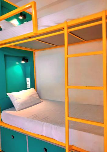 Bunks And Bed, Rišikéš (fotografie 2)