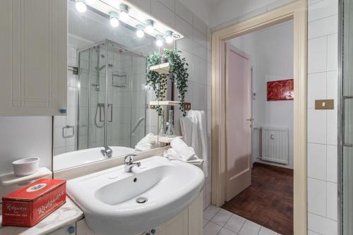 San Giovanni Metro A Cozy Suite WIFI AC, Rzym (zdjęcie 10)