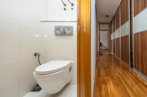 Three-Bedroom Apartment image 10