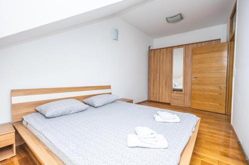 Three-Bedroom Apartment image 6