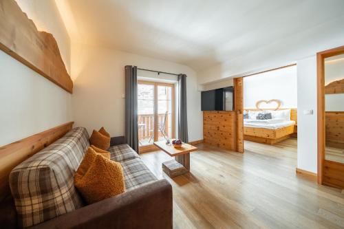 Junior Suite with Balcony