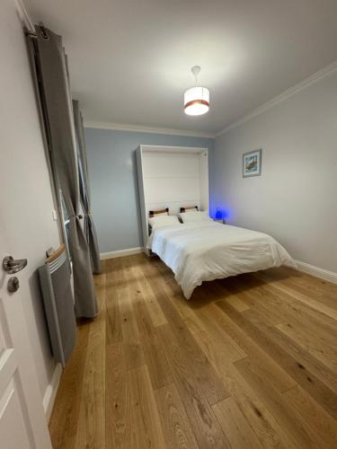 Au coeur du marché Poncelet et à 2 pas de l'Arc de Triomphe - appartement 6 personnes et 1 bébé, sdb, 2 WC, París (foto 8)