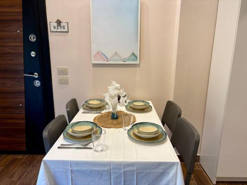 Top rated 1 BR with private garden in Karma Sheikh Zayed - only families & single travelers, Sheikh Zayed (zdjęcie 3)