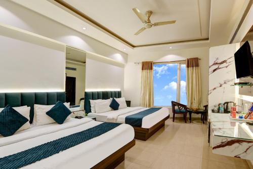 room detail thumbnail 0