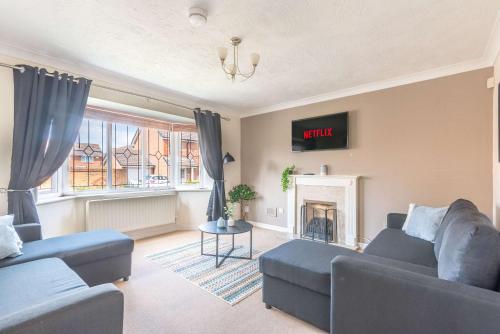 Bright & Spacious 4 Bedroom Home with Garden gîte à louer Mangotsfield Mediumwave Transmitter, Mast Northeast