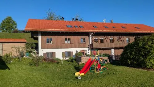 Ferienwohnung MonSevi in Wackersberg, Deutschland