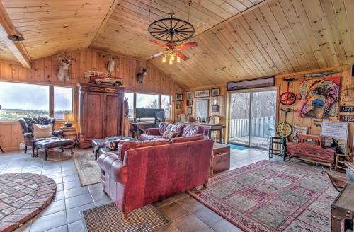 New Cozy Private Chalet Incredible Mountain Views! in Windham (VT)