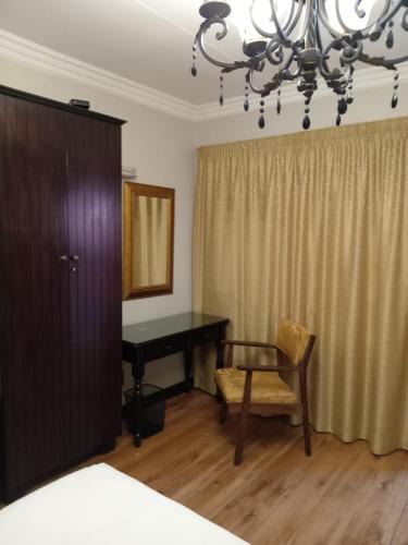 VAAL RIVER GUEST HOUSE in 밴더바일 파크