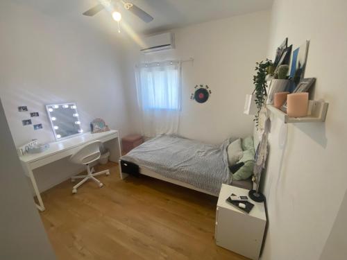 Big quiet Cottage in centre Raanana in Raanana