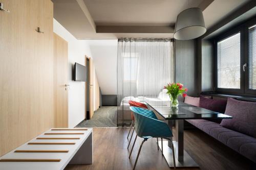 Onyx Luxury - image 11