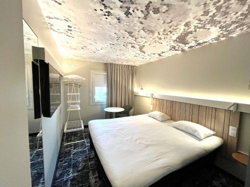 Standard Double Room with One Double Bed
