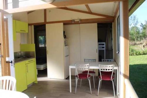 Iekārtas, Camping 3 étoiles - Piscine - eehgef (Camping 3 etoiles - Piscine - eehgef) in Castelnau-Picampeau
