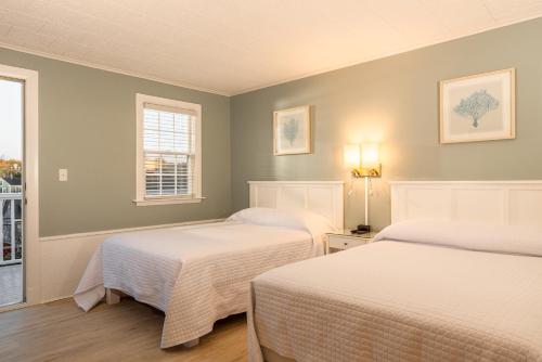 Double Room with Two Double Beds