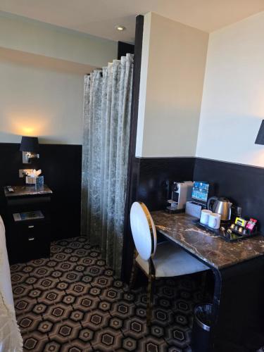 hotel photo
