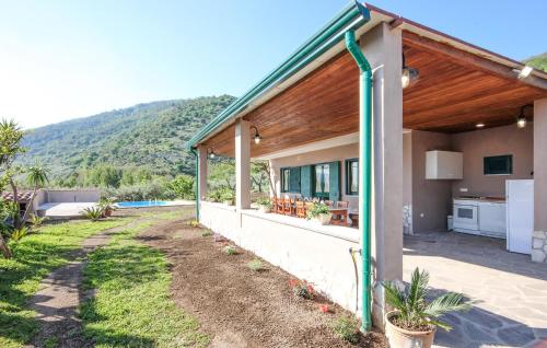 Зовнішній вигляд готелю, Lovely Home In Avella in Авелла