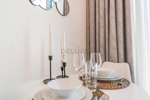 Studio Near Dubai Creek, Dubai Frame & Downtown, Farhad Azizi, Al Jaddaf by Deluxe Holiday Homes, Dubai (Foto 2)
