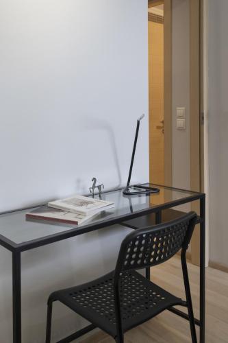 Apartment image 8