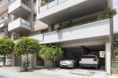 Elegant Design Stay in Koukaki - image 2