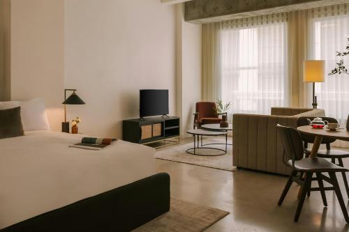 Sonder by Marriott Bonvoy The Craftsman Apartments Downtown LA