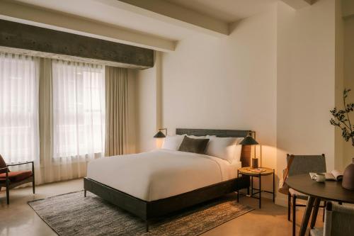 Sonder by Marriott Bonvoy The Craftsman Apartments Downtown LA