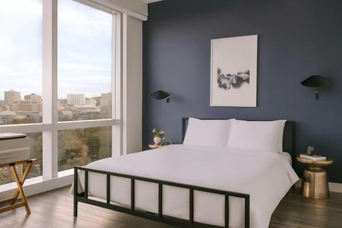 Three-Bedroom Apartment image 10