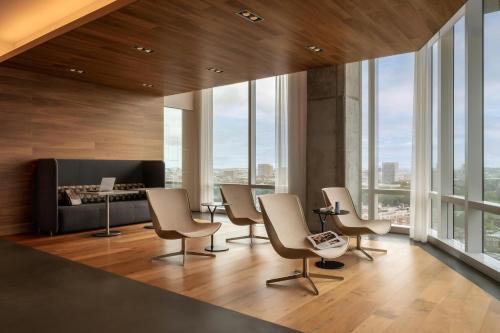 Sonder at Pierce Boston - image 11