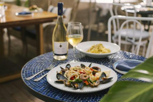 Sonder l Beverly Terrace - main image