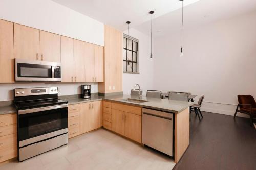 Sonder by Marriott Bonvoy The Gallier Apartments CBD - 주방