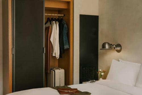 Chambers Hotel New York - image 2