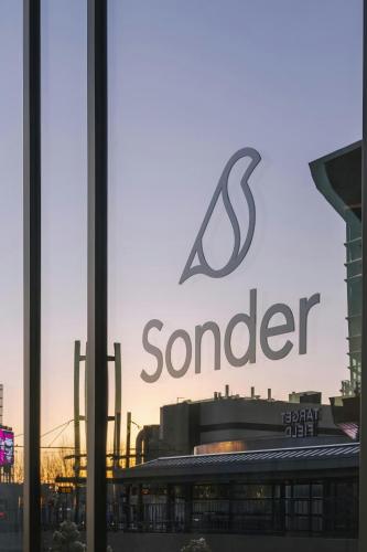 Sonder at North Loop Green in Minneapolis, USA