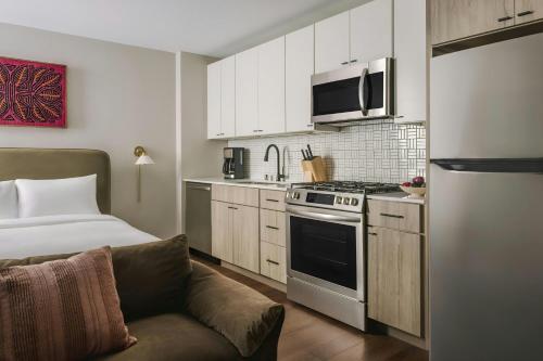 Sonder by Marriott Bonvoy North Loop Green Apartments North Loop - 주방