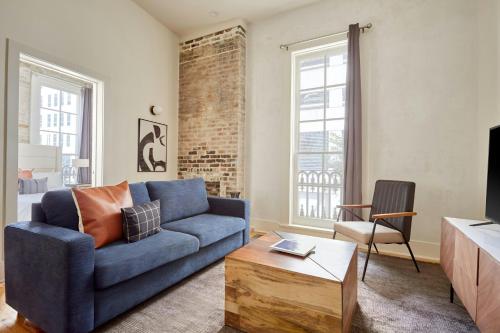Three-Bedroom Apartment room in The Louie Hotel New Orleans Belvilla District 6 Formerly Sonder