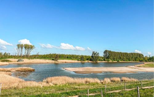 Exterior view, Pet-Friendly Home In Scherpe Nisse in Tholen