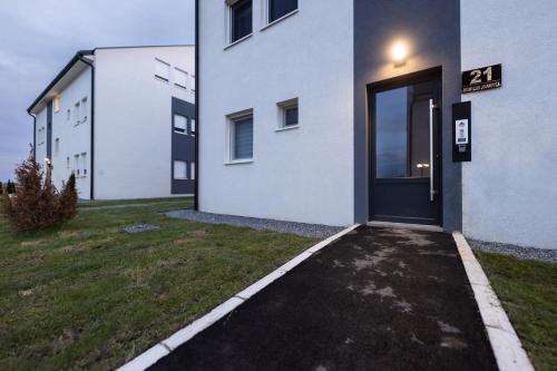 Oaza apartmani Jakovo VENERA in ยาโคโว