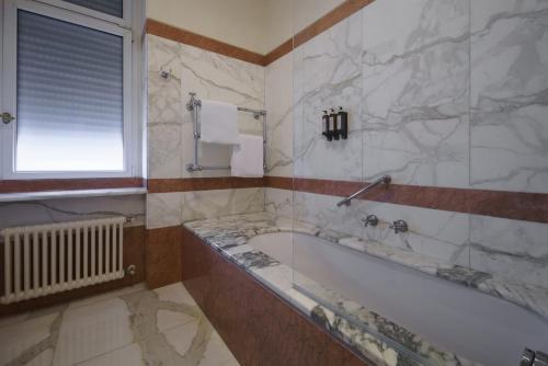 Eurostars Hotel Excelsior - image 5