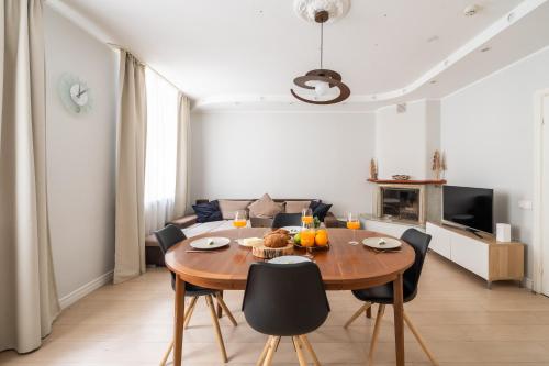 Old Town Riga Apartment 82m2 - 2 Bedrooms near Dome Cathedral, Riga (foto 2)