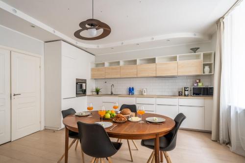 Old Town Riga Apartment 82m2 - 2 Bedrooms near Dome Cathedral, Riga (foto 5)