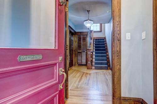 Fuajee, The Kinley House in Lunenburg (NS)